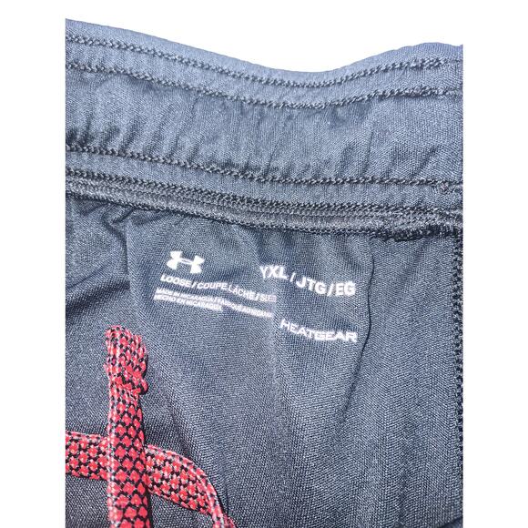 Under Armour Heat Gear Youth Kids Pull on Shorts Size Youth XL Black Red Logo - Picture 3 of 4